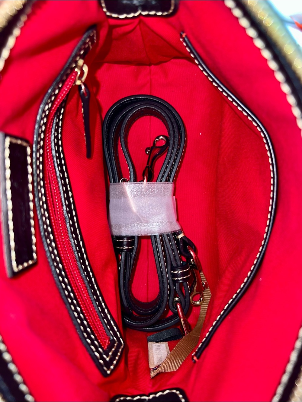 NWOT, Dooney & Bourke Black Pebbled Leather Cameron Crossbody & Matching Wallet - Picture 12 of 14